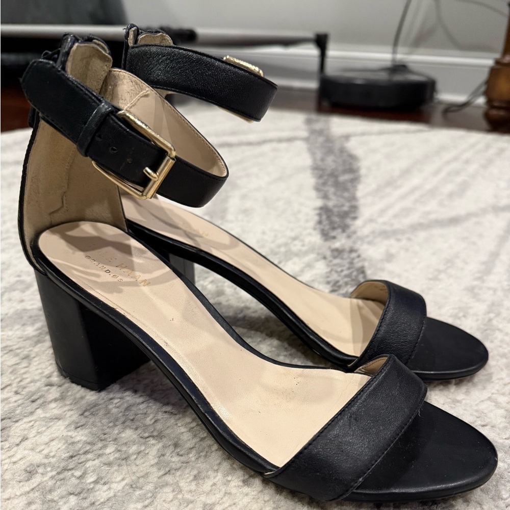Size 7 Black Cole Haan Sandals - Gently Used